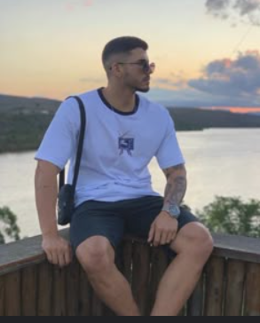 <em><strong>Miguel P</strong></em>